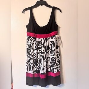 Patterned Dress- size 8